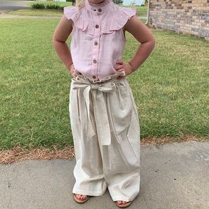 Boutique pink blouse w/linen pants size 5